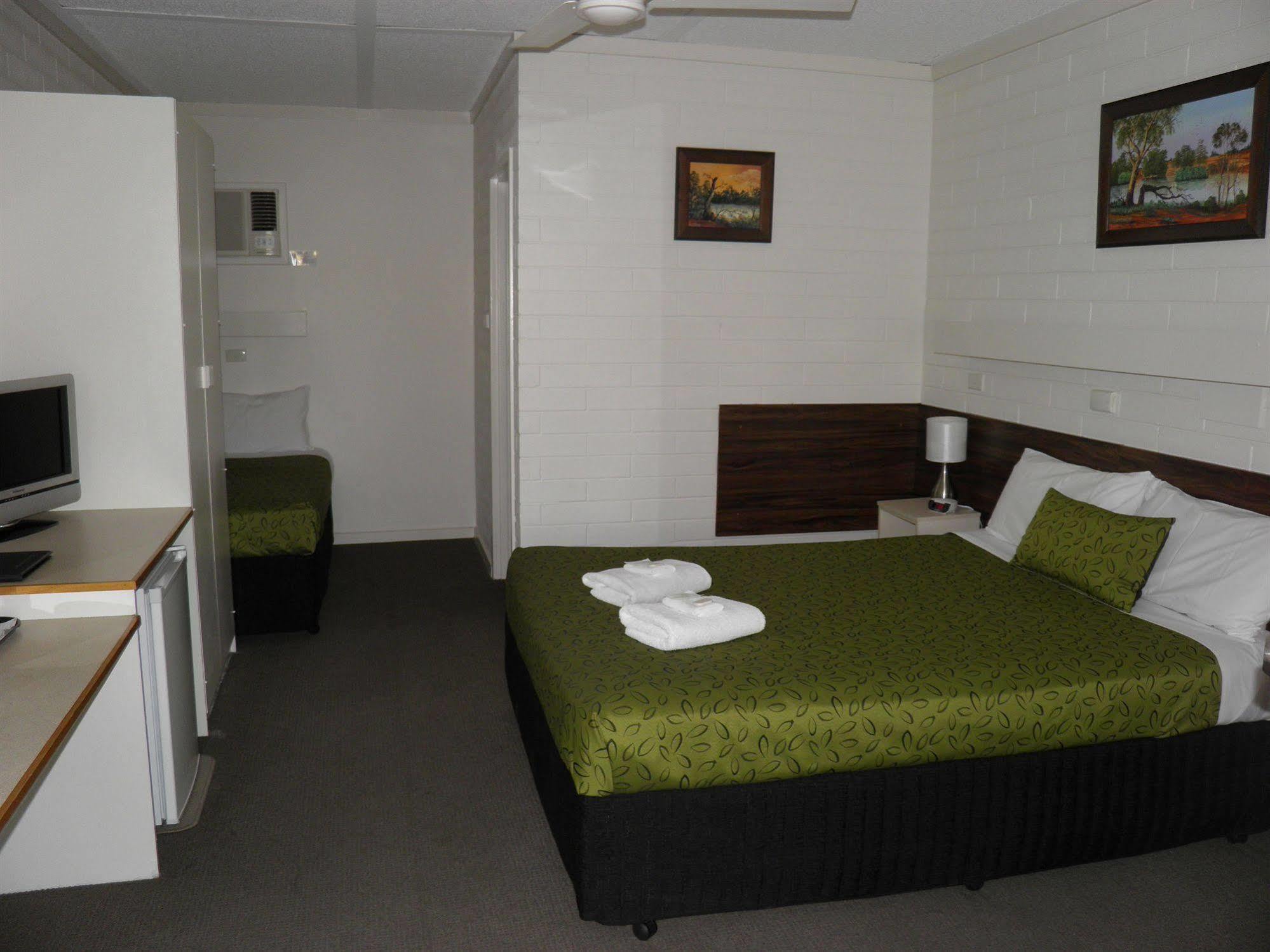 7Th Street Motel Мілд'юра Екстер'єр фото