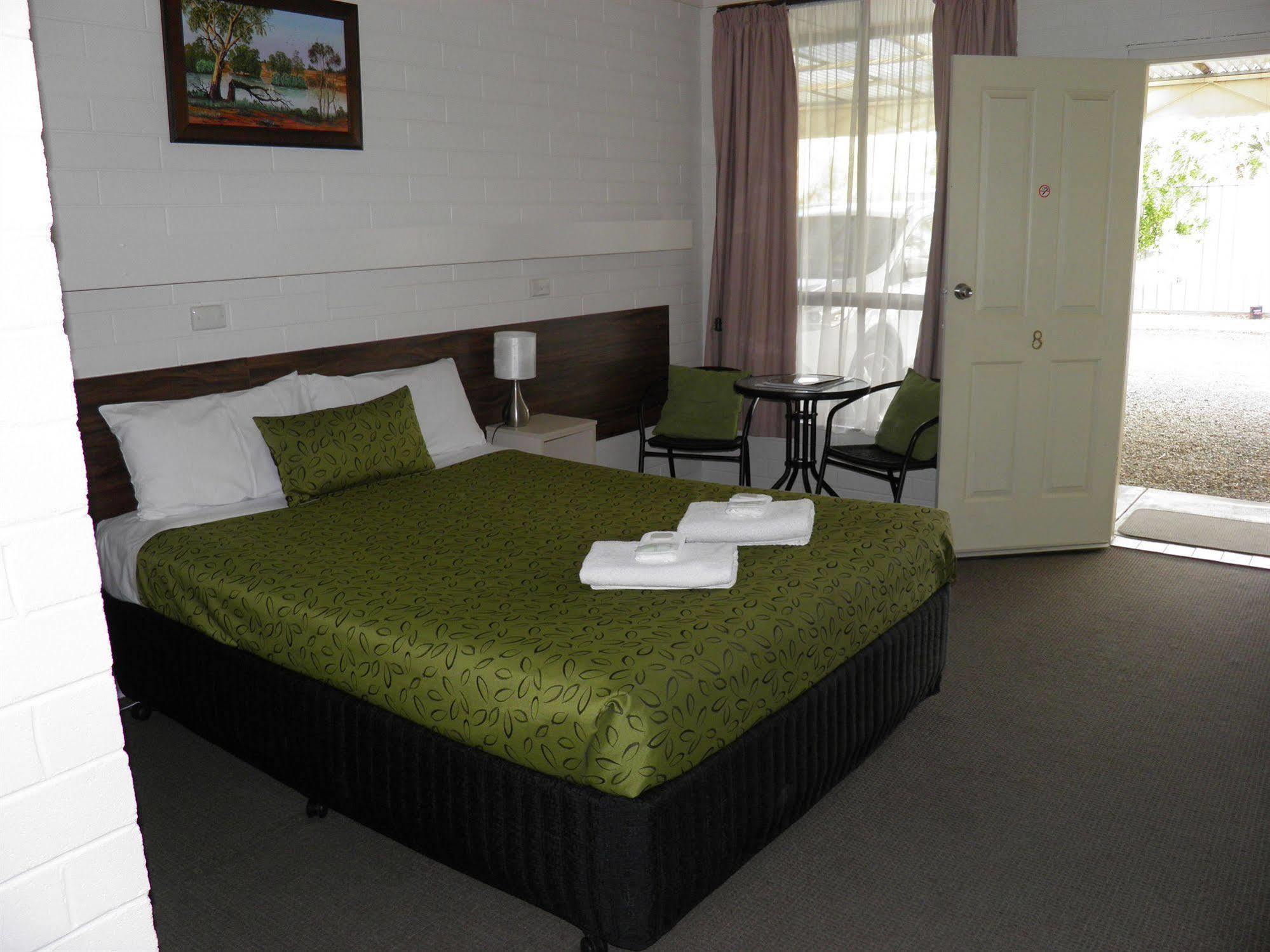 7Th Street Motel Мілд'юра Екстер'єр фото