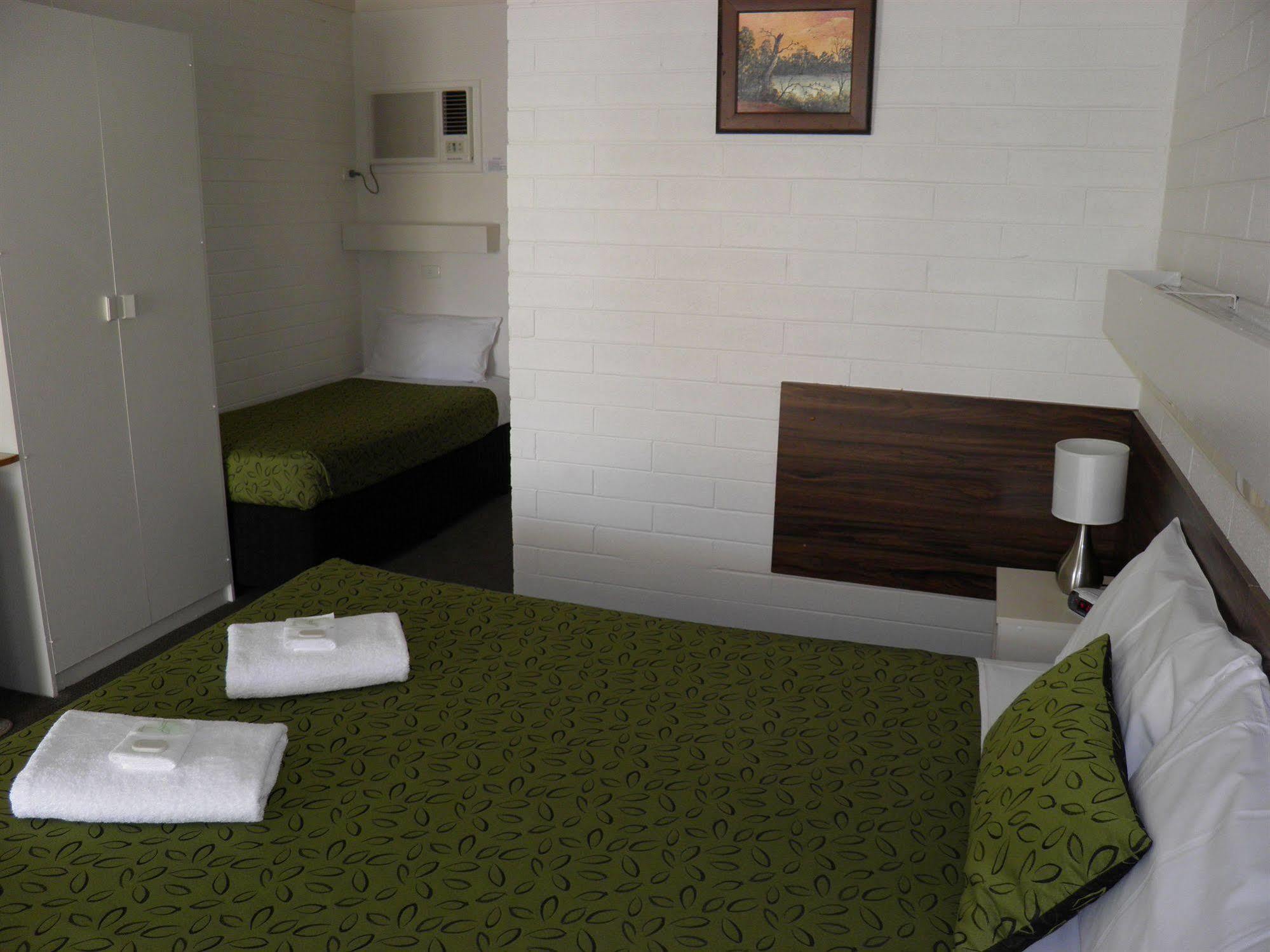 7Th Street Motel Мілд'юра Екстер'єр фото