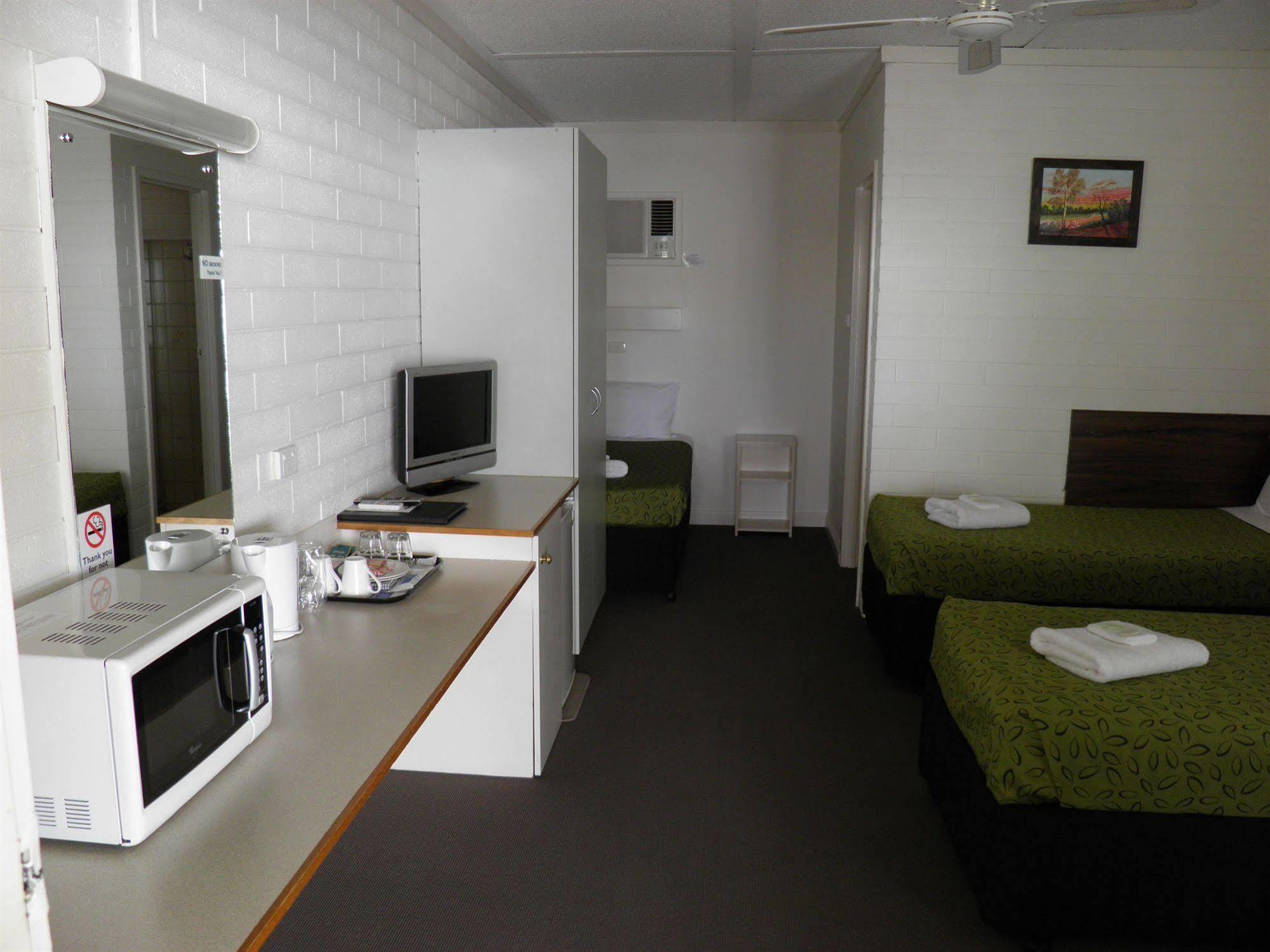 7Th Street Motel Мілд'юра Екстер'єр фото